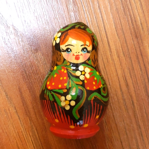 Colorful Russian doll magnet - Picture 2 of 5